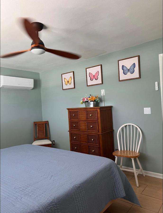 Cheerful Home With One Bedroom ケープコーラル エクステリア 写真
