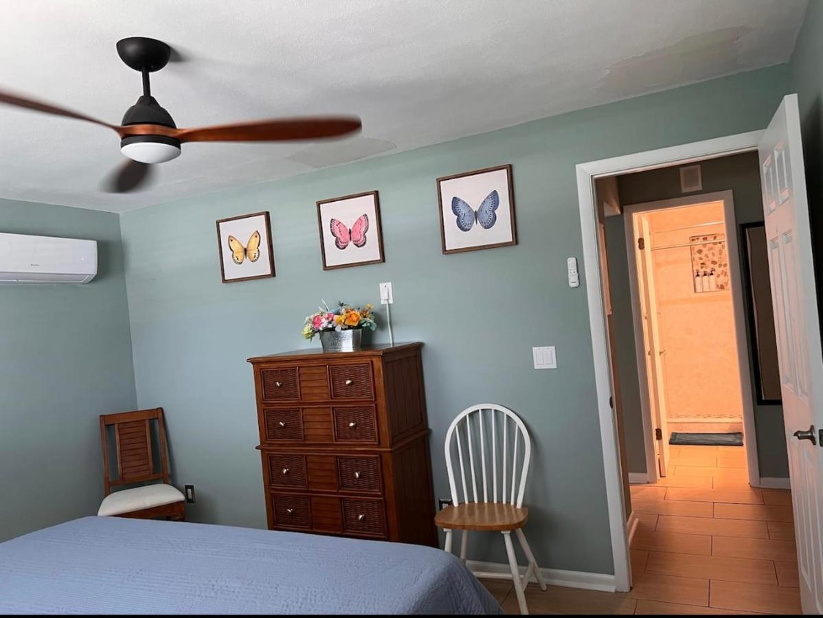 Cheerful Home With One Bedroom ケープコーラル エクステリア 写真