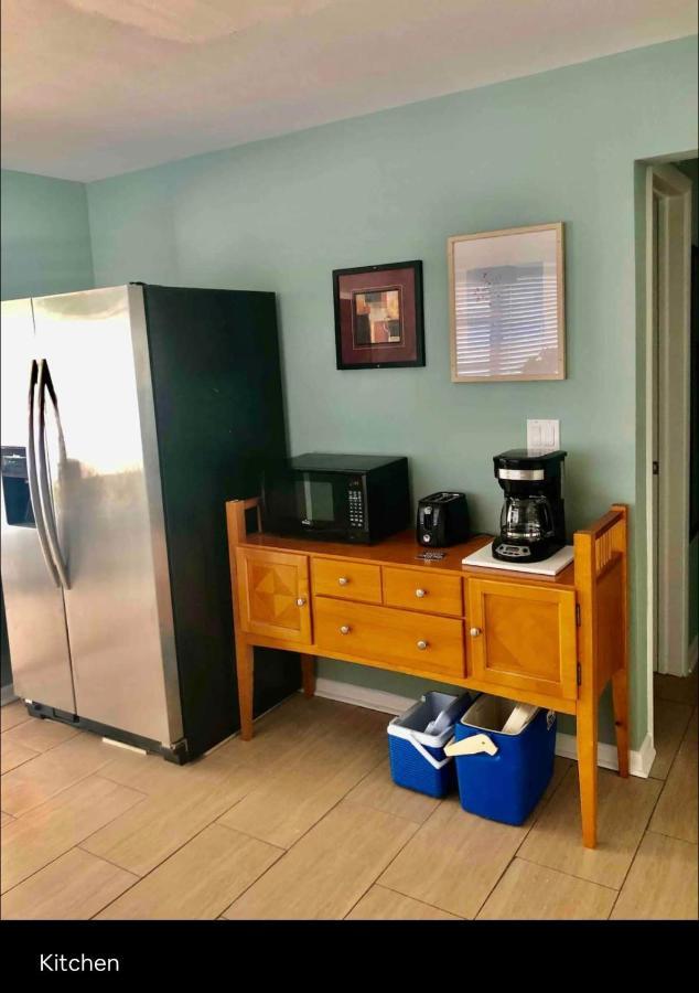 Cheerful Home With One Bedroom ケープコーラル エクステリア 写真
