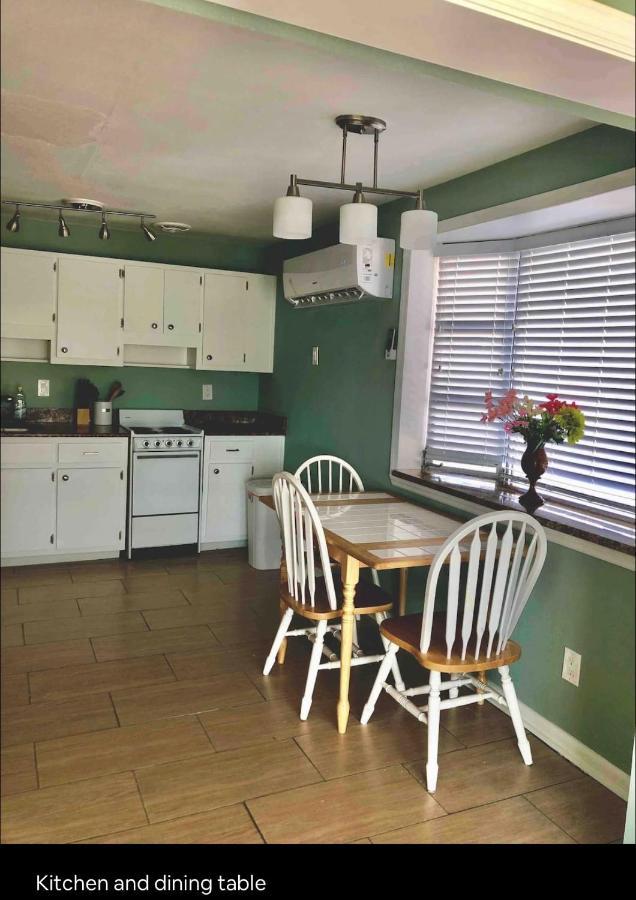 Cheerful Home With One Bedroom ケープコーラル エクステリア 写真